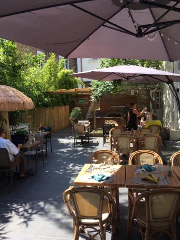 Logis - Hostellerie & Restaurant Du Marche Le Cateau-Cambresis Luaran gambar