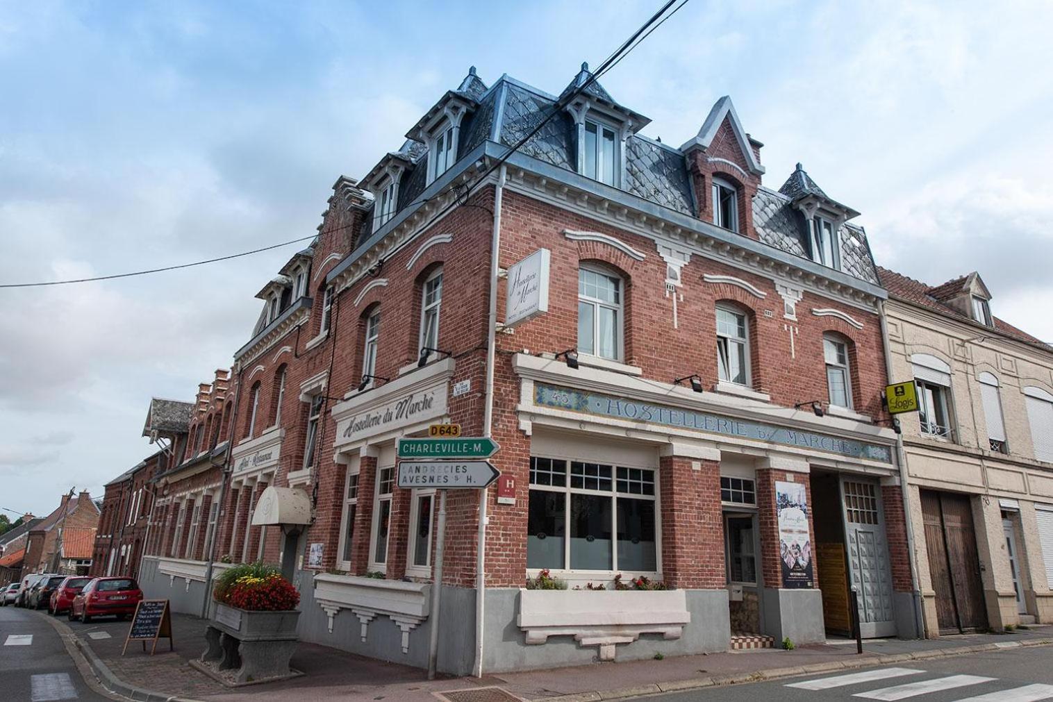 Logis - Hostellerie & Restaurant Du Marche Le Cateau-Cambresis Luaran gambar