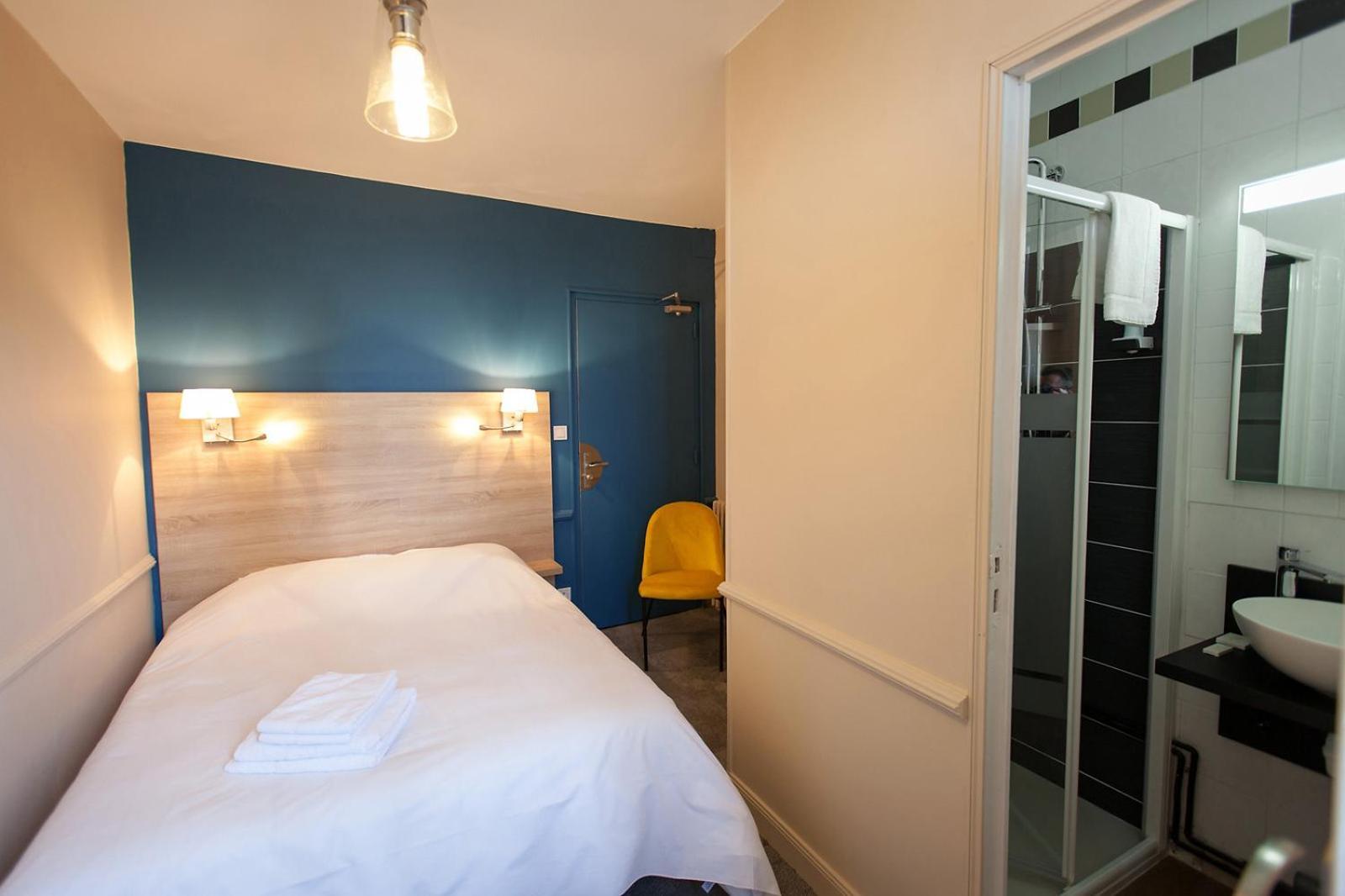 Logis - Hostellerie & Restaurant Du Marche Le Cateau-Cambresis Luaran gambar
